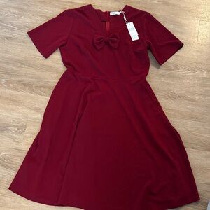 Elegant Burgundy Dress with Bow Detail